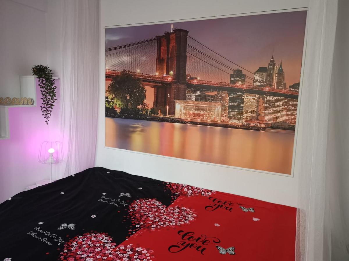 Iasi Jacuzzi Apartment A エクステリア 写真